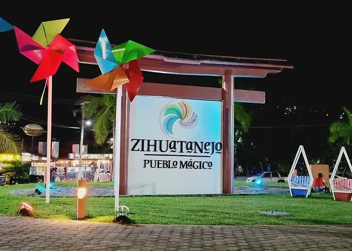 Victoria 2* Zihuatanejo